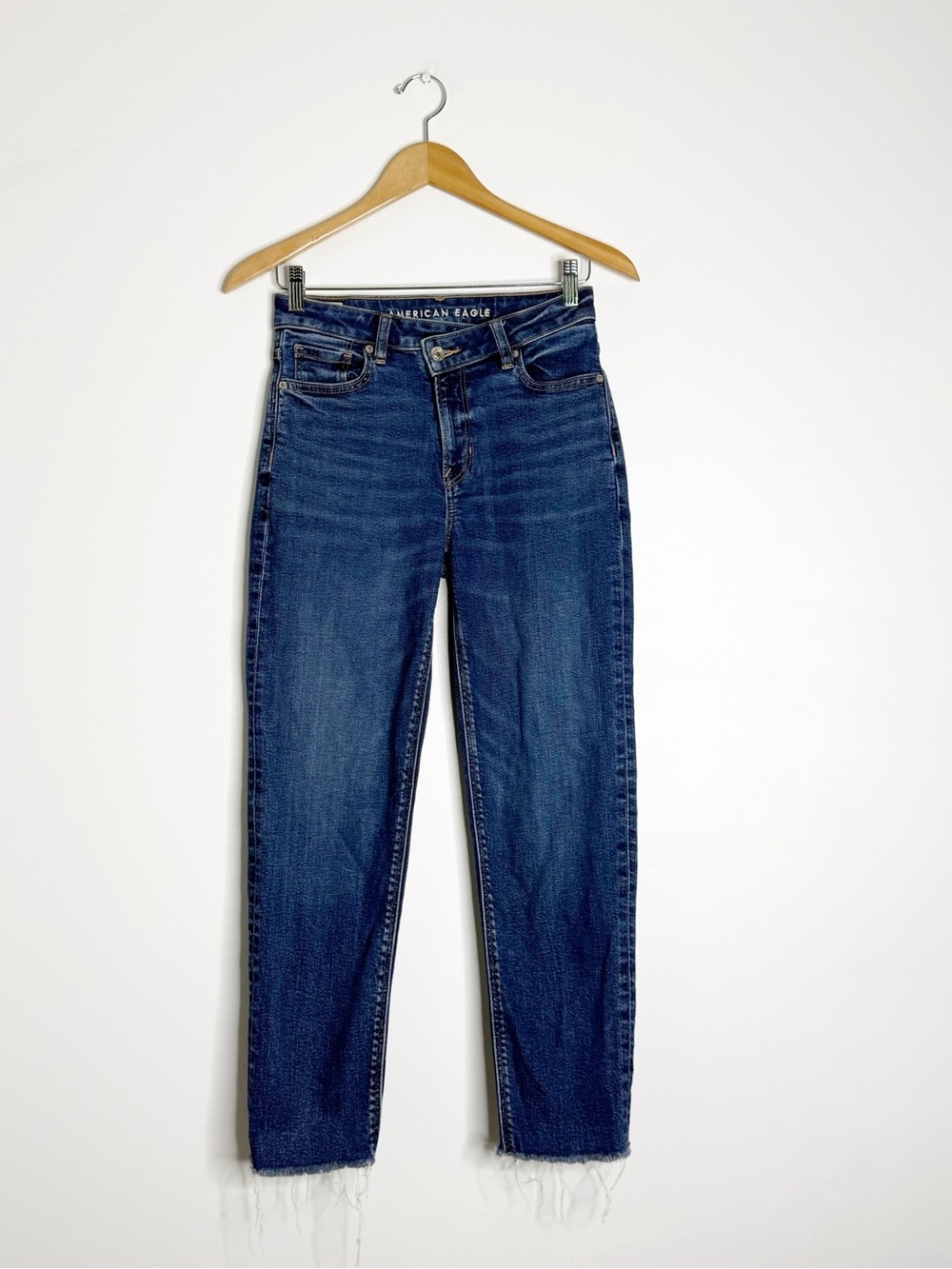 American Eagle Mom Straight Jeans Size 0 Regular Medium Wash Stretch
